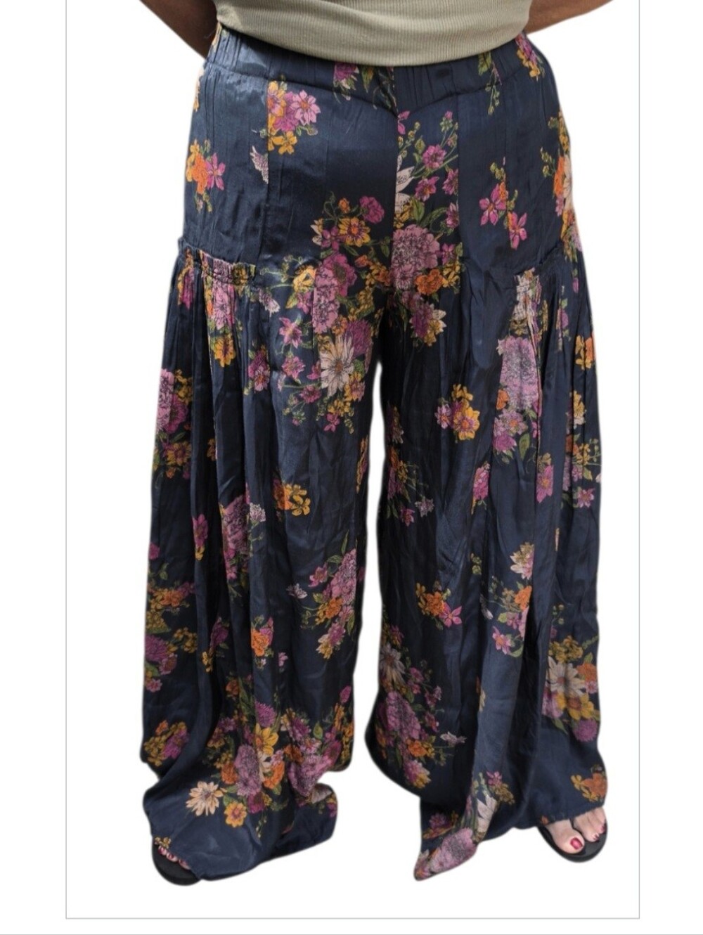 Floral Wide-Leg Maxi Pants - Navy with Pink Floral. Can Fit A S/M. Model Is 5'2 - Picture 15 of 16